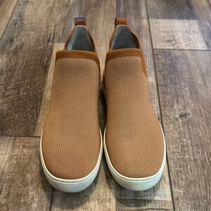 Rothy's The Chelsea Fawn Pull On Boots Size 10.5 Good Cond.Some scuffs in photos